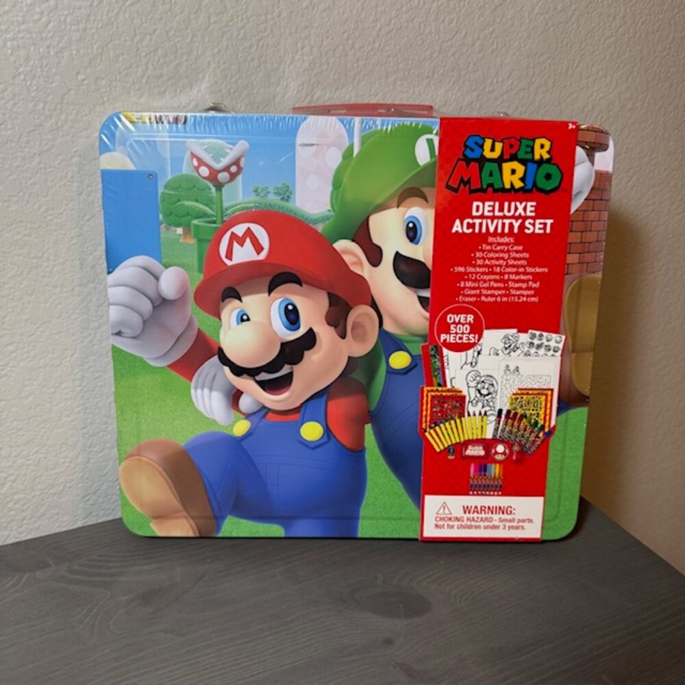 NWT Nintendo Super Mario Brothers Deluxe Activity Set with Over 500 Pieces